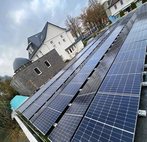 Wysokiej wydajności 450W 500W 550W Panel słoneczny Monokrystaliczne panele słoneczne Półkomórkowe zestawy panelów słonecznych dla domów